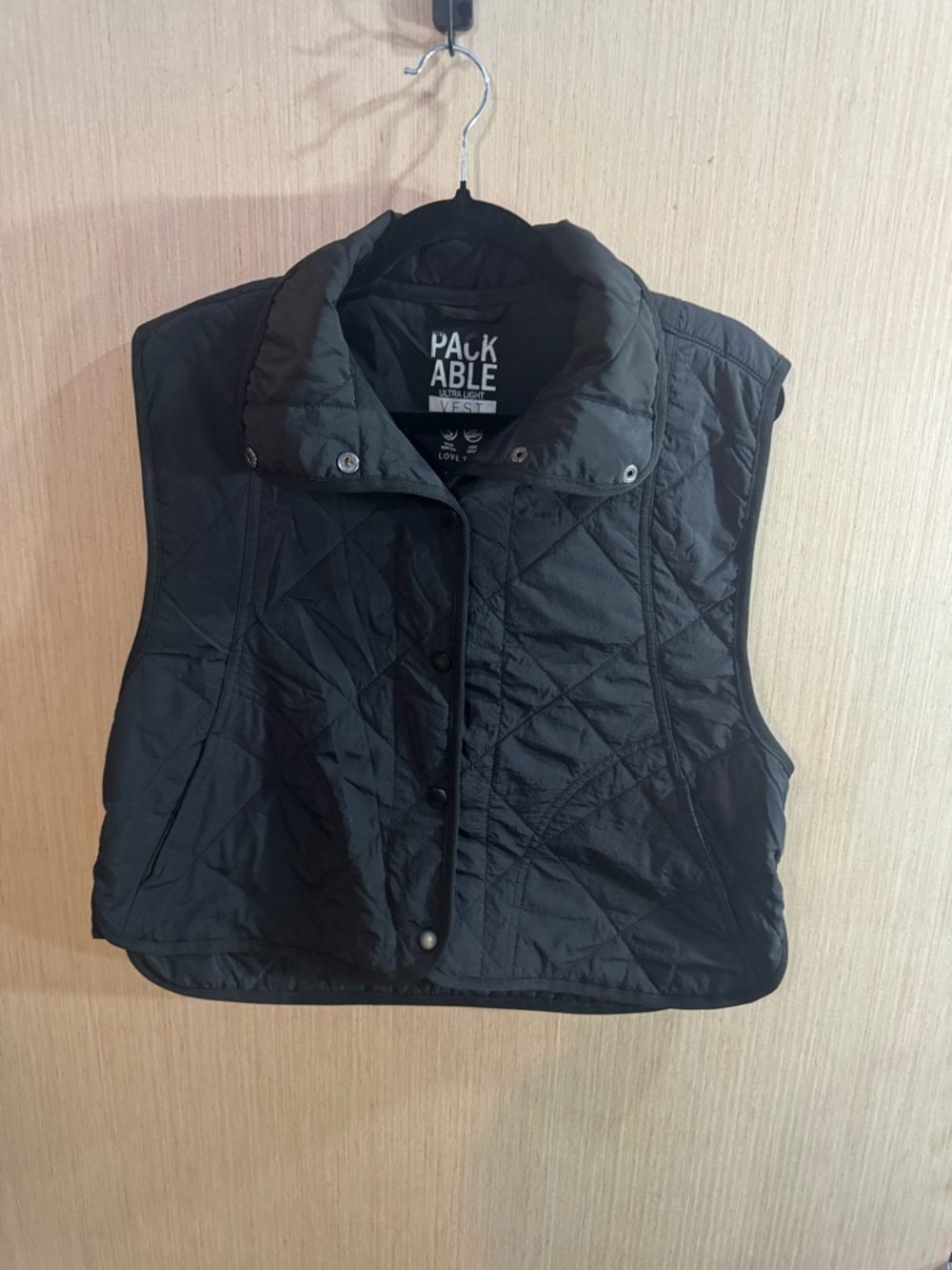 Love Tree Black Packable Quilted Vest Size Large